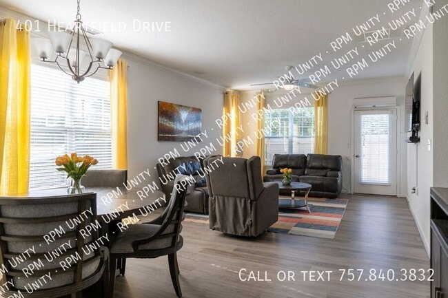 Building Photo - 401 Heartfield Dr