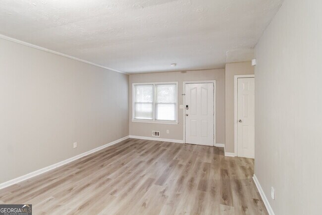 Foto del edificio - 3135 Robin Rd