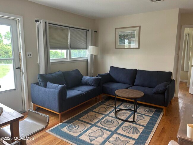 Foto del edificio - 44 Riverdale Ave
