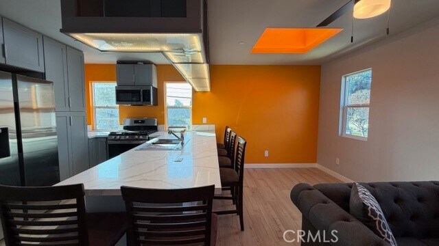 Building Photo - 2413 La Crescenta Ave