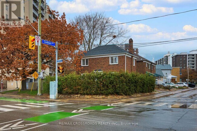 Photo du bâtiment - 1173 Broadview Ave