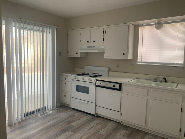 Foto del edificio - 425 W Altorfer Ln