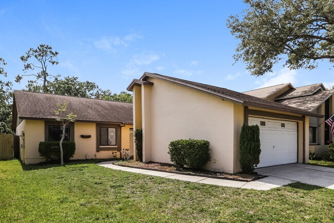 Building Photo - 16130 Gardendale Dr