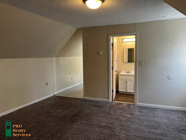 Foto del edificio - 423 NE Taylor St