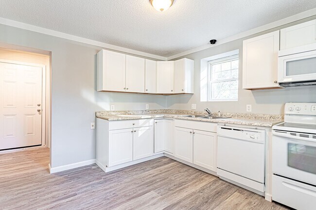 Foto del edificio - Price Improvement! Available for Section 8...