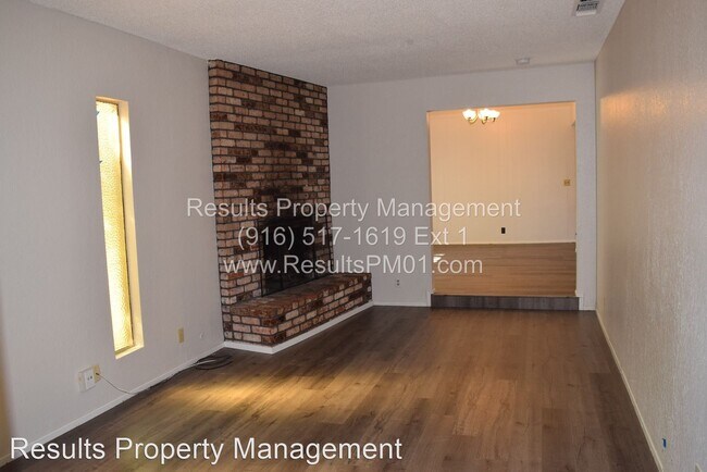 Building Photo - 2 br, 1 bath House - 7401 Willowcreek Dr.