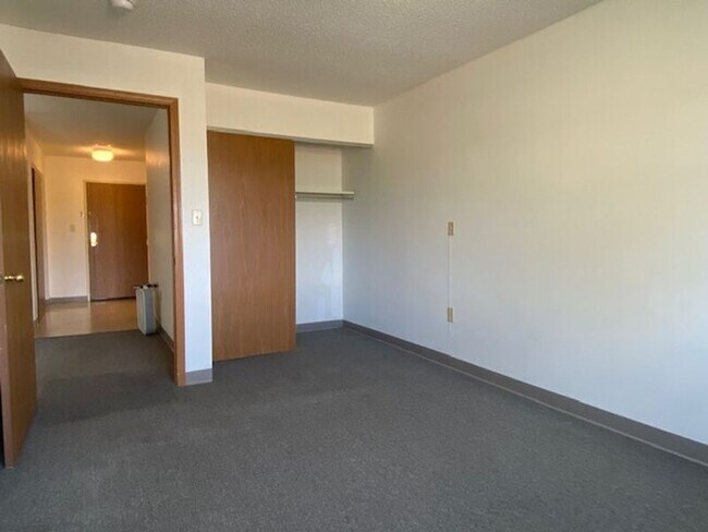 Foto del edificio - 339 Lewis B Moore Dr