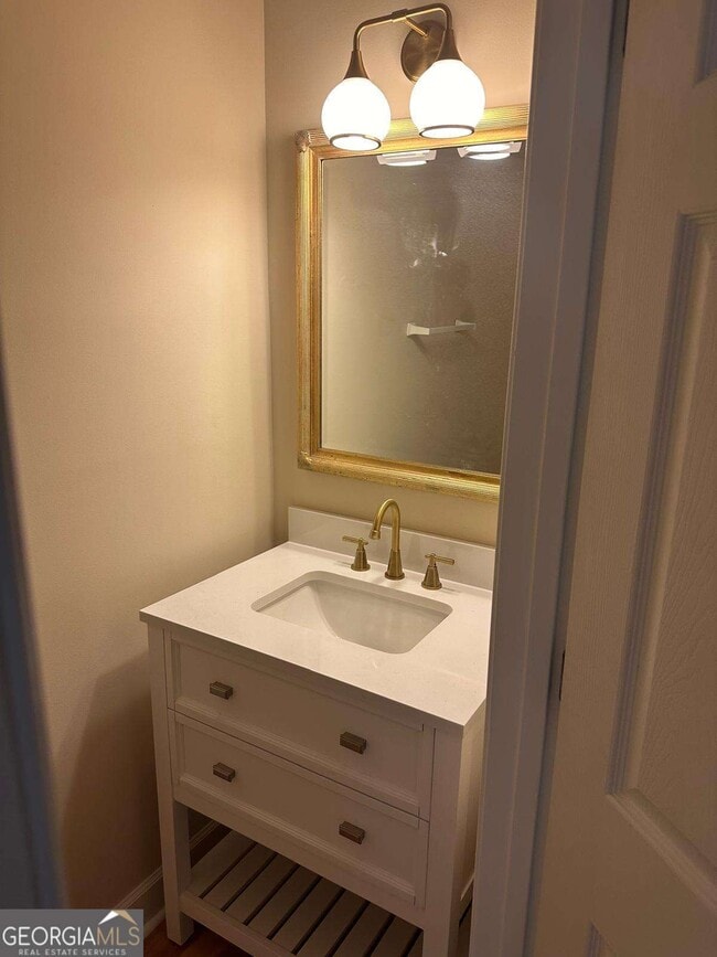 Foto del edificio - 2323 Briarleigh Way