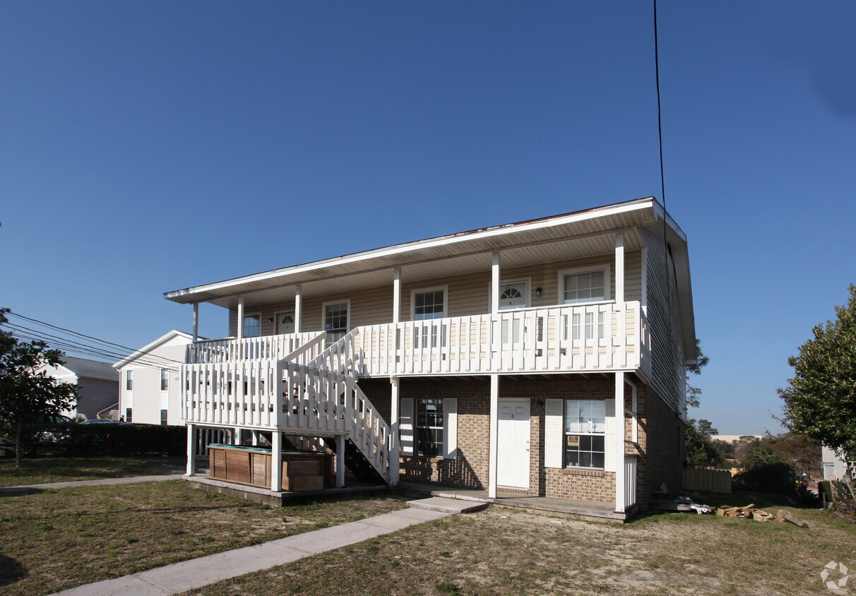 Primary Photo - 1281 Redwood Ln