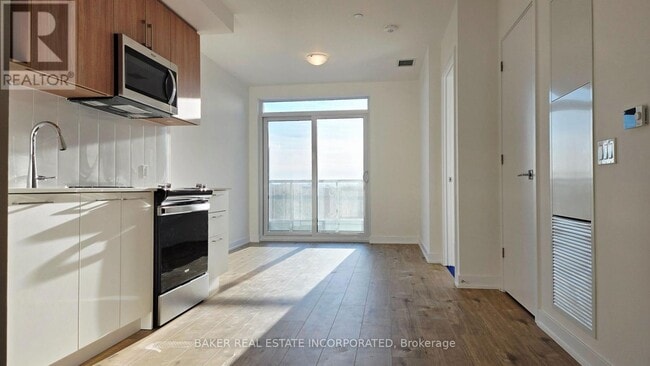 Building Photo - 500 Plains Rd E