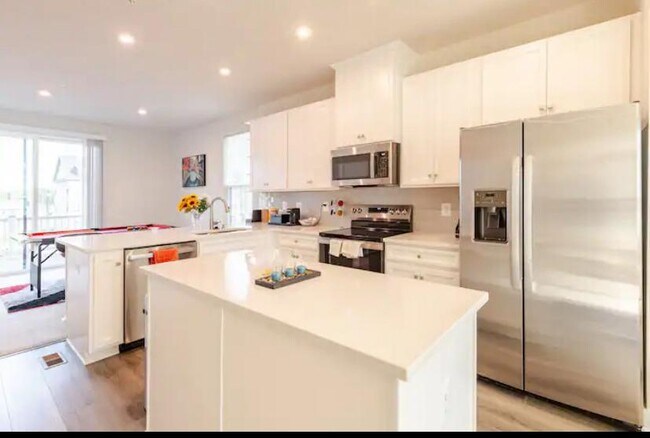 Foto del edificio - 7824 Yona Ct