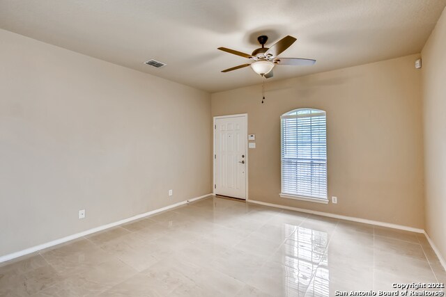 Foto del edificio - 11203 Rose Canyon