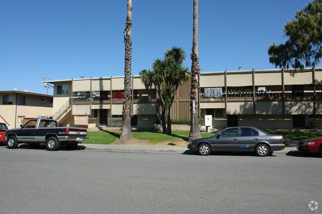 Building Photo - 270 Dunster Dr