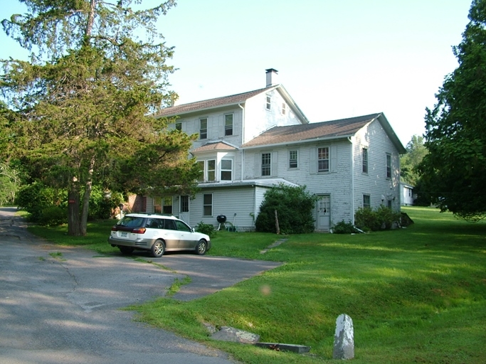 Primary Photo - 40-44 Bonnie Brae Ln