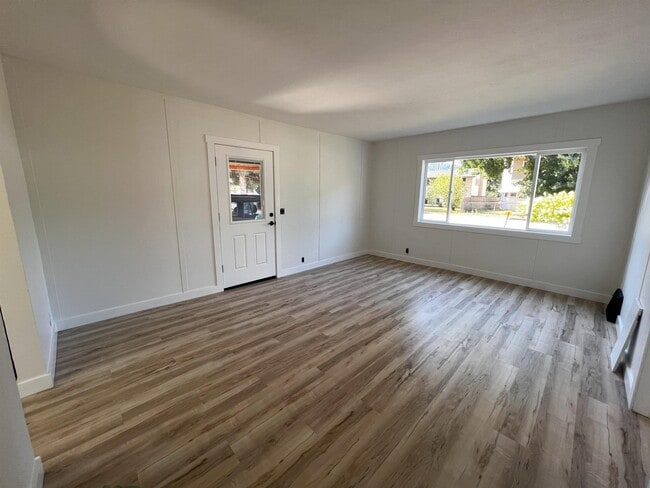 Building Photo - 207 Northview Ave