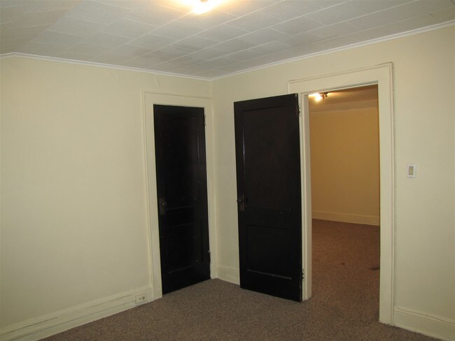 Building Photo - 27 Grenada Pl
