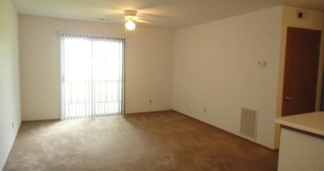 Building Photo - Highley Hill Apartments