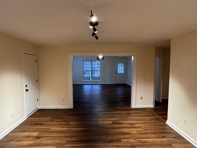 Foto del edificio - 1358 Ball Ground Rd