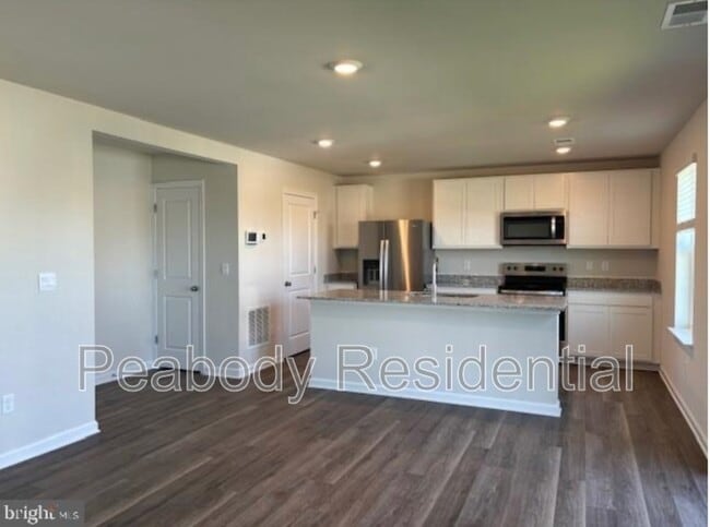 Building Photo - 108 Hemphill St