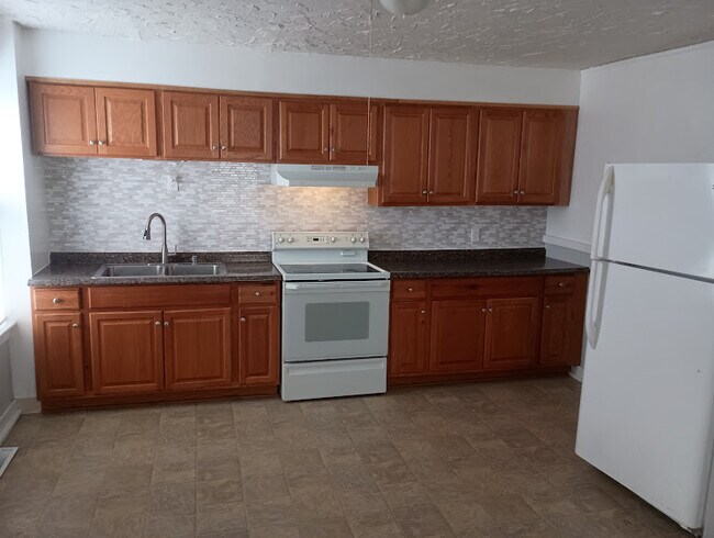 Kitchen - 54 Quality Ave