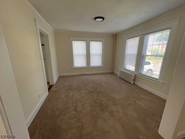 Building Photo - 12 Hillview Ave