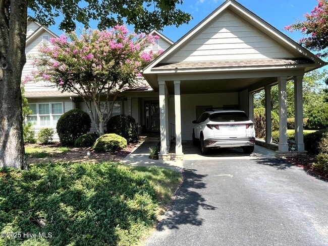 Building Photo - 150 Starland Ln
