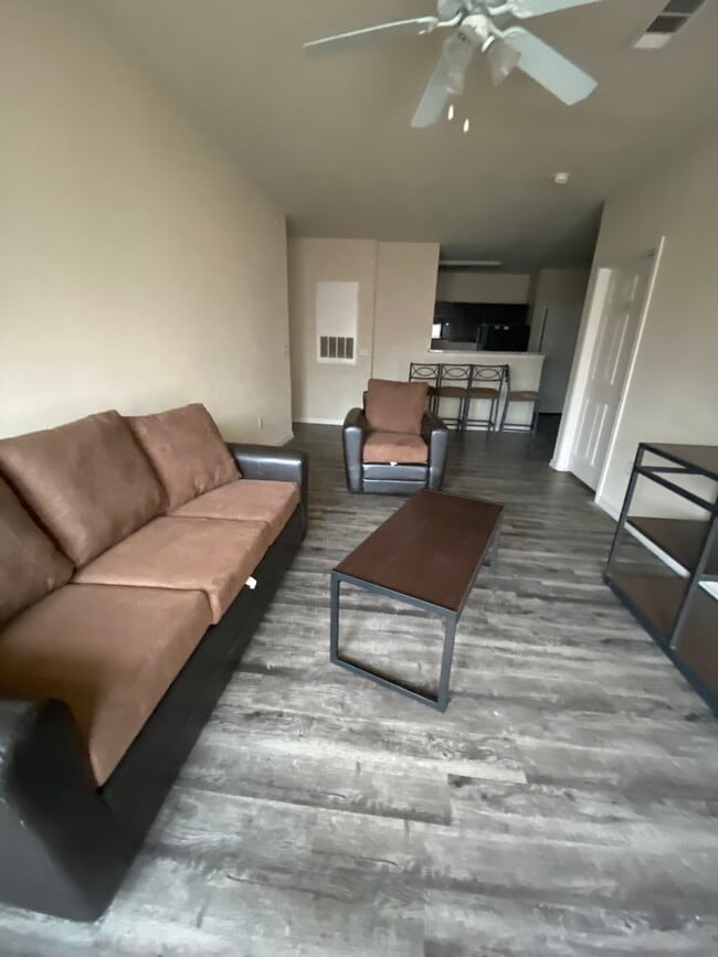 common area upon arrival (june 1, 2021) - 401 N Bryant Ave