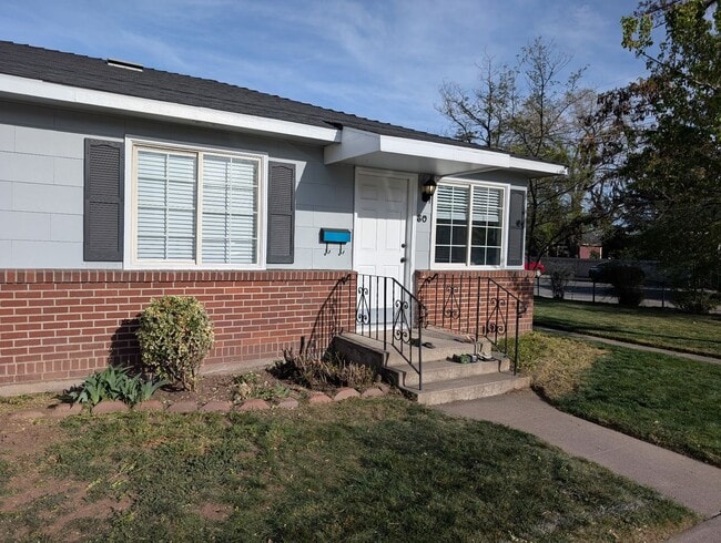 Building Photo - Welcome to Reno Nevada’s Biggest Little BnB !!