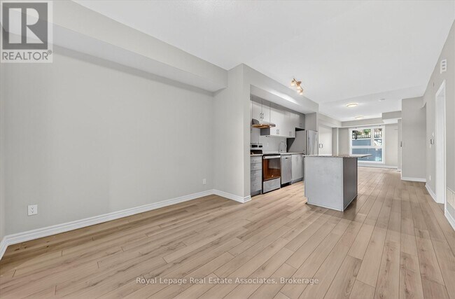 Photo du bâtiment - 349 Wheat Boom Dr.