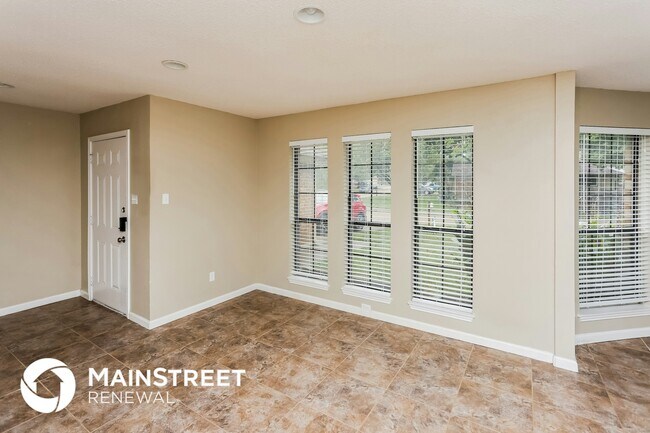 Building Photo - 4902 Waxwing Dr