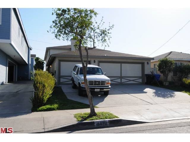 2 Double Car Garages - 4422 W 171st St