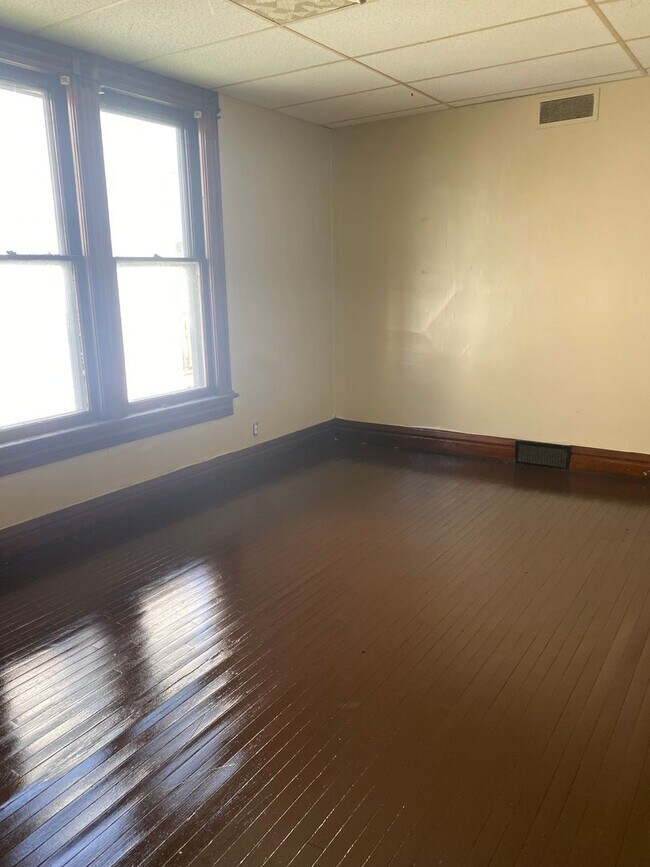 Foto del edificio - 1613 Hanna St