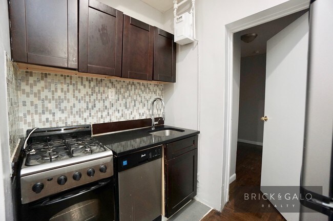 Building Photo - 634 W 135th St