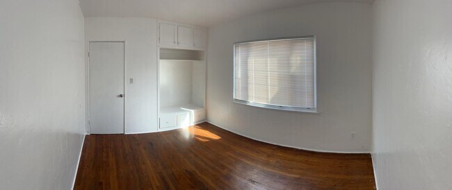 Building Photo - 2155 Logan Ave