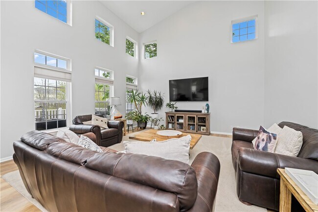 Foto del edificio - 636 Yardley Ct