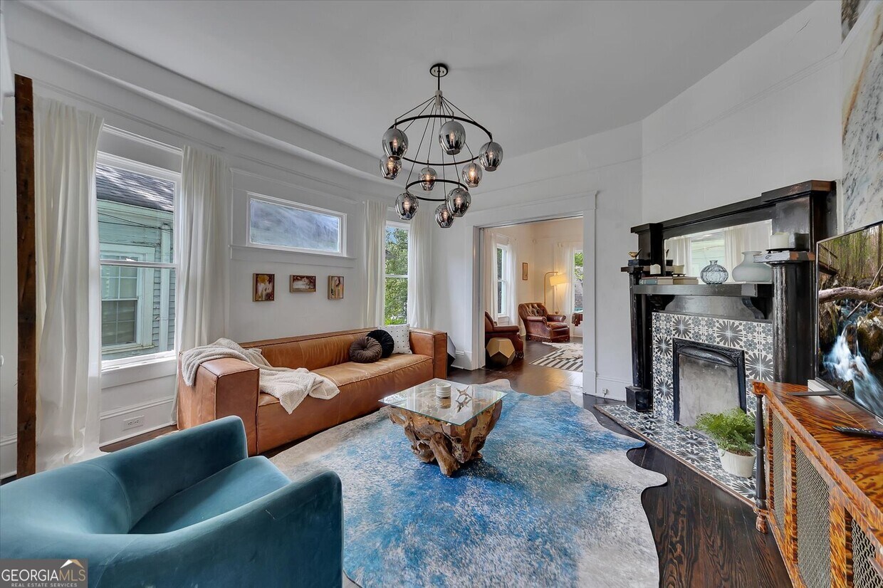 Foto principal - 937 Austin Ave NE