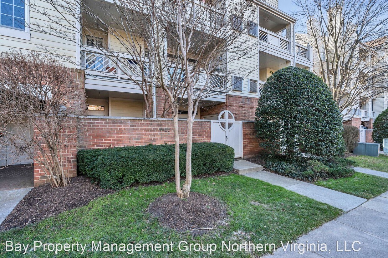 Foto principal - 2 br, 2 bath House - 1311 GARDEN WALL COURT