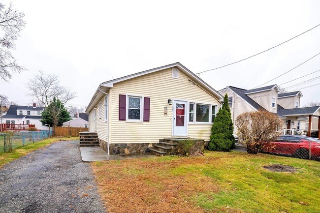 Building Photo - 45 Voight Ave