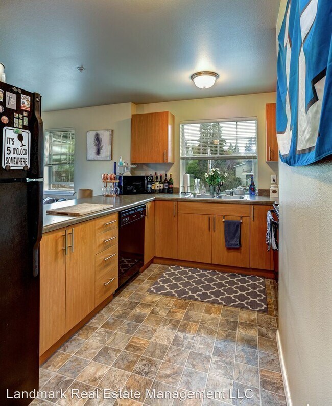 Building Photo - 1029 22nd St