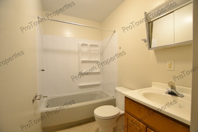 Foto del edificio - 121 Comstock St