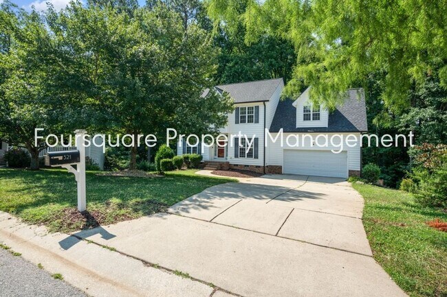 Building Photo - Single Family Home | 2nd Floor Bonus Room ...