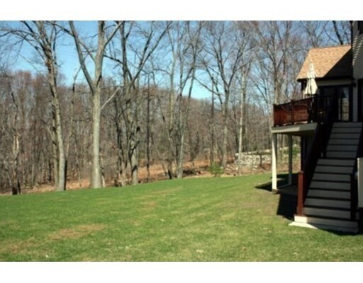 Foto del edificio - 45 Goodnow Ln