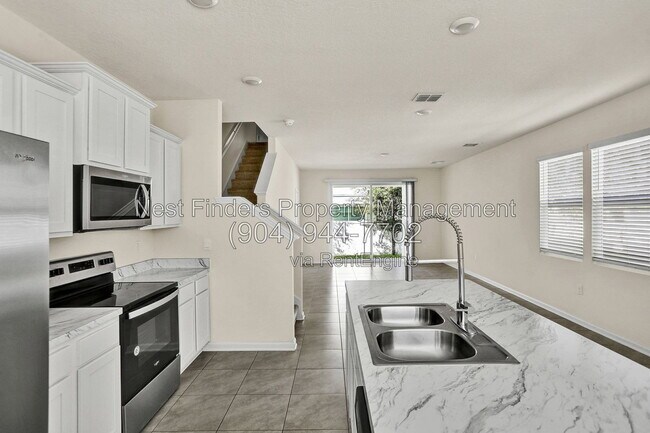 Foto del edificio - 864 Gate Run Rd