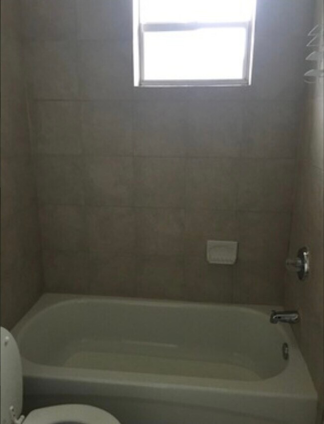 Building Photo - 4700 Washington St