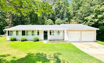 Building Photo - 3005 Forestside Ln