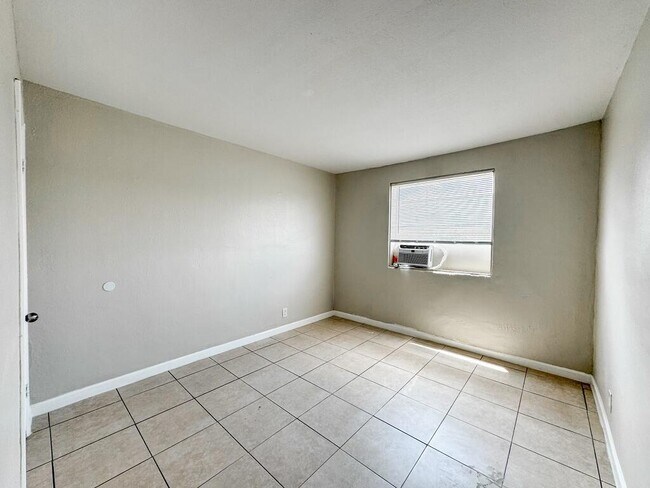 Foto del edificio - 1010 9th St