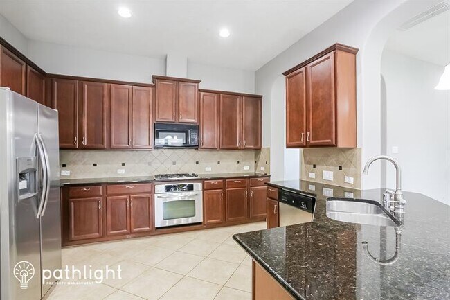 Foto del edificio - 13508 Misty Shadow Ln