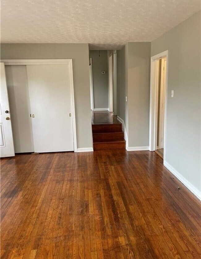 Foto del edificio - 2775 Woodvale Dr