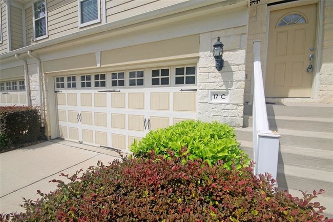 Building Photo - 13600 Breton Ridge St