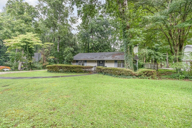 Photo - 229 Creekwood Dr House